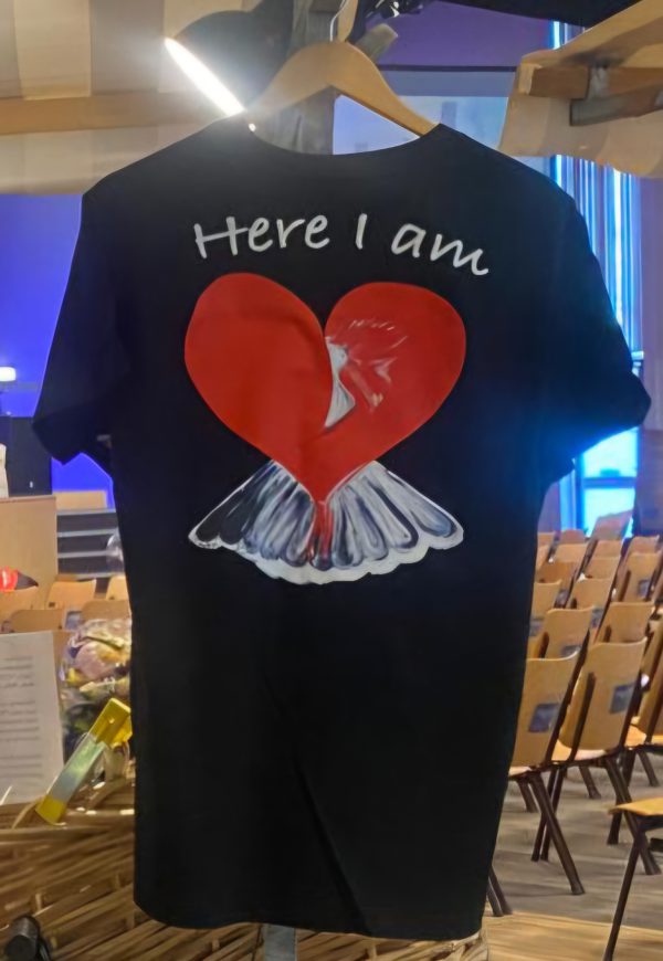 T-shirt 'Here I am'